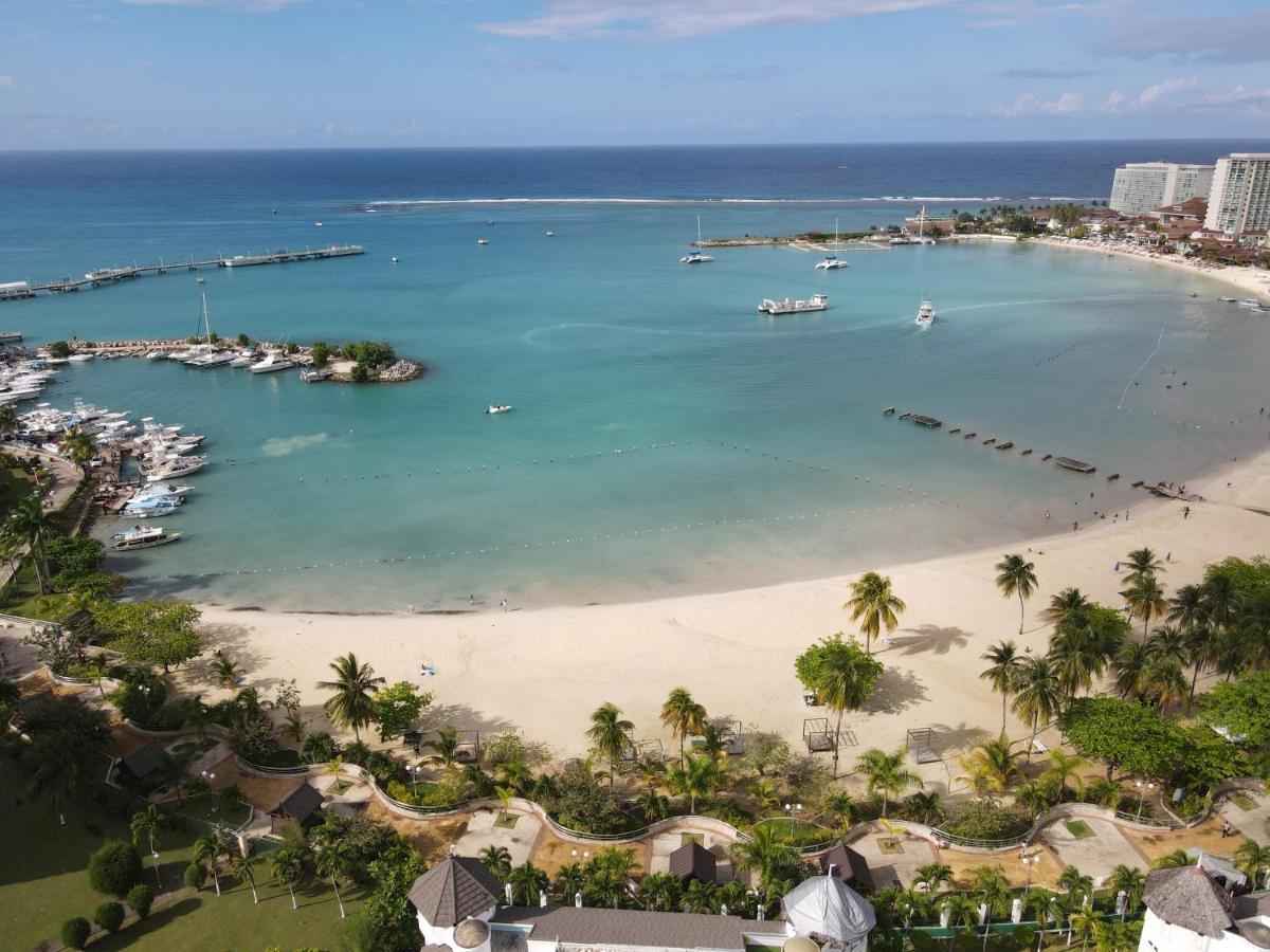 Ocho Rios Sandcastles A19 ภายนอก รูปภาพ